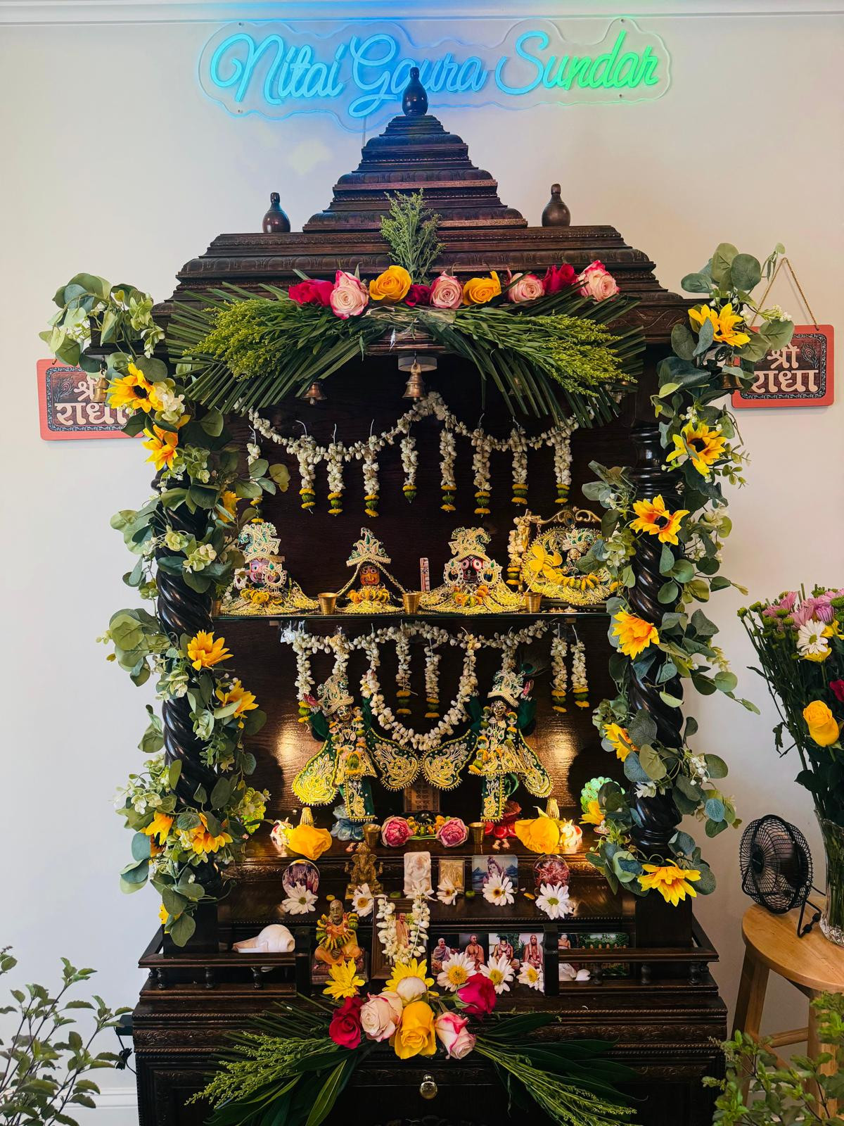 Sri Sri Nitai Gaura Sundar